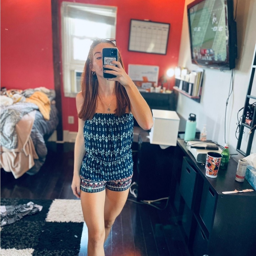 Romper - Picture 3 of 8